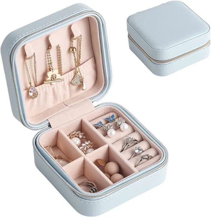 "Travel-Friendly Leather Jewelry Box – Zippered Organizer for Earrings, Bracelets,